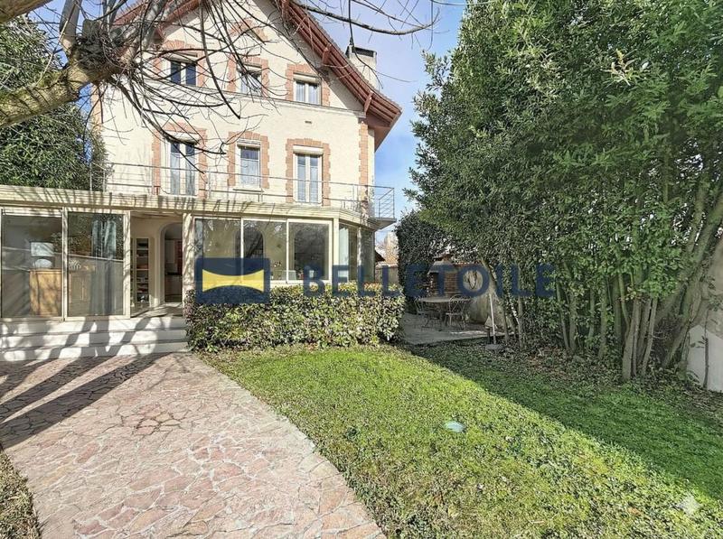 Maison - 145 m² - 5 pièces