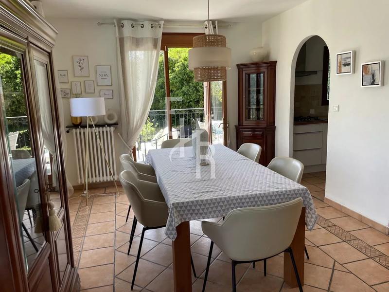 Villa - 173 m² - 7 pièces