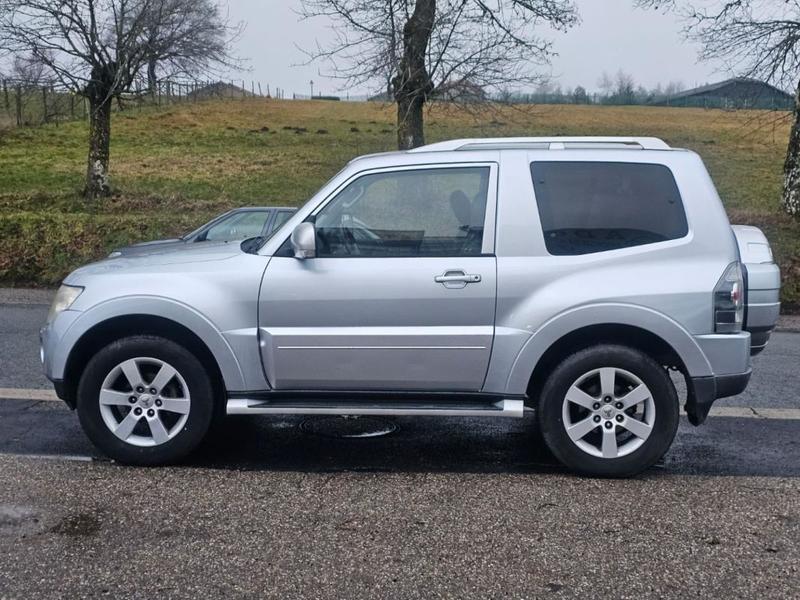 Mitsubishi Pajero III (2) 3.2 Di-D 200 Intense 3p