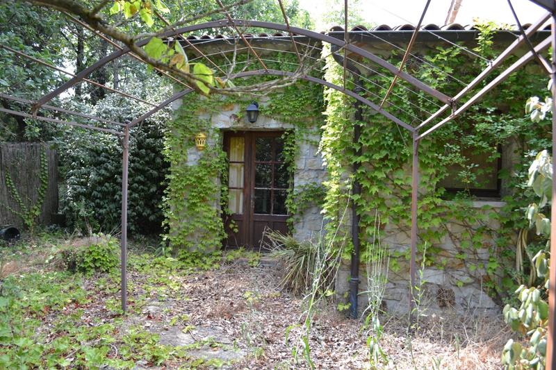 Maison - 696 m² - 30 pièces