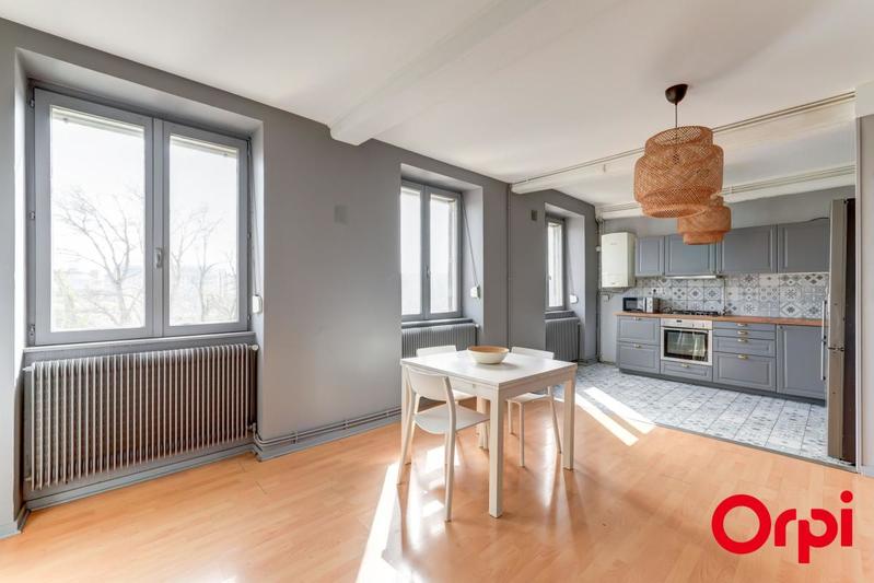 Appartement - 74 m² - 3 pièces