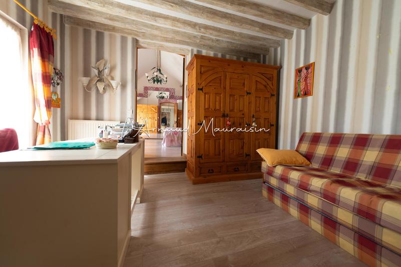 Maison - 275 m² - 7 pièces