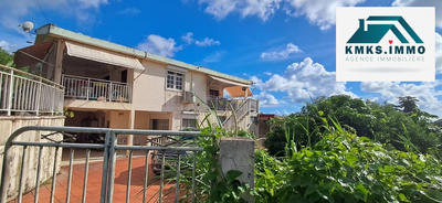 Maison - 217 m² - 8 pièces