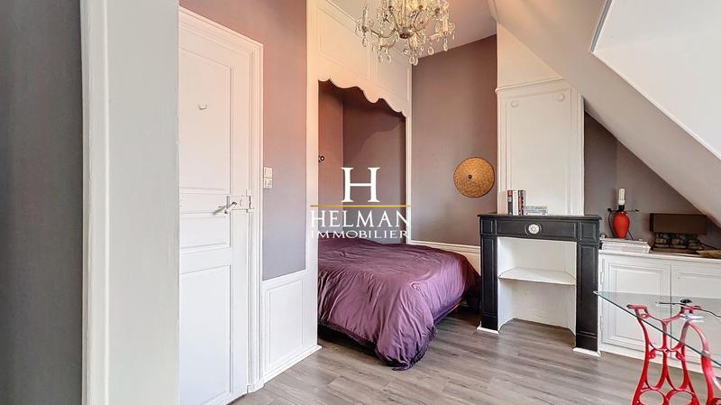 Maison - 231 m² - 8 pièces