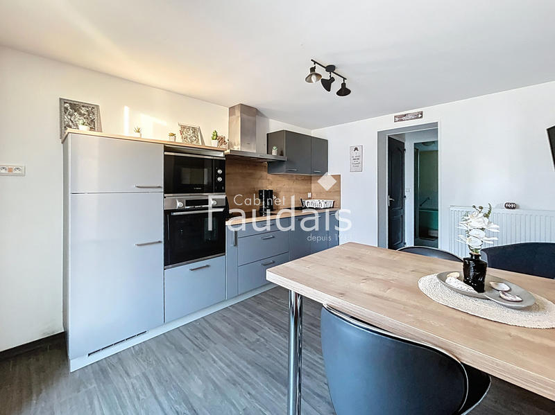 Maison - 151 m² - 8 pièces