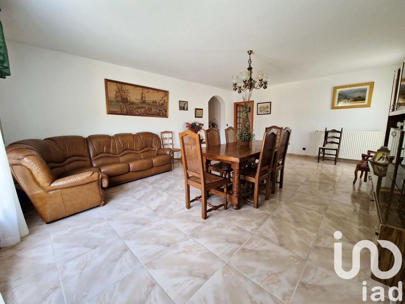 Maison - 215 m² - 6 pièces