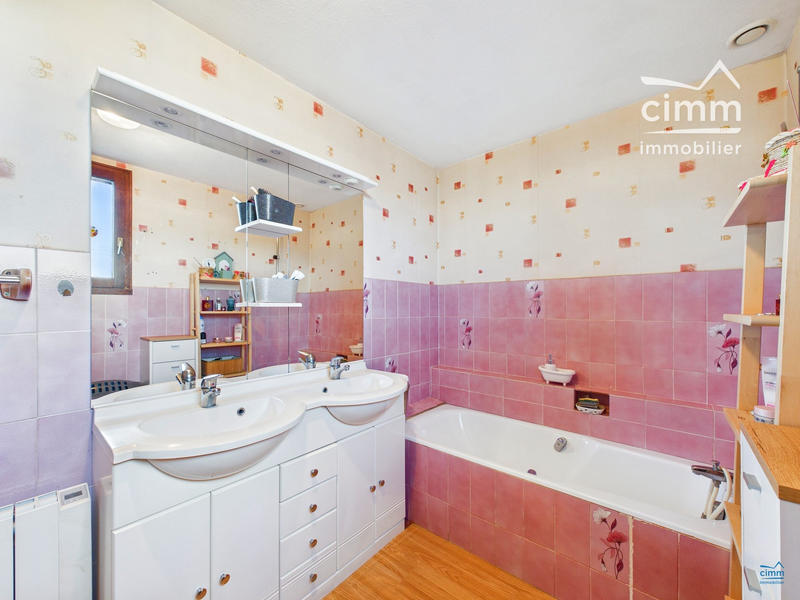 Maison - 107 m² - 3 pièces