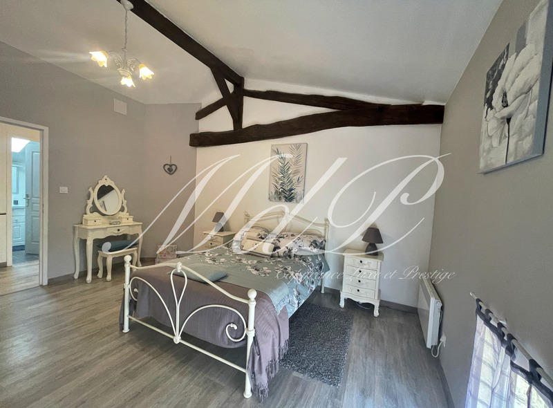 Maison de campagne - 360 m² - 11 pièces