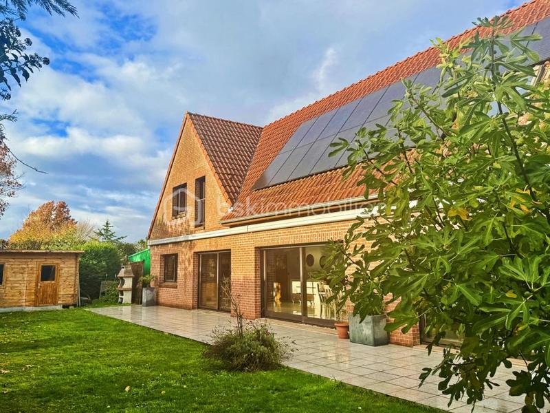 Maison - 320 m² - 7 pièces