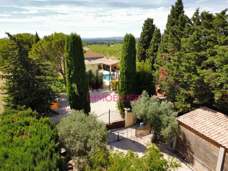 Maison - 280 m² - 10 pièces