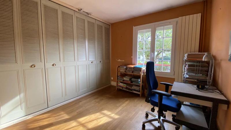 Maison - 162 m² - 9 pièces