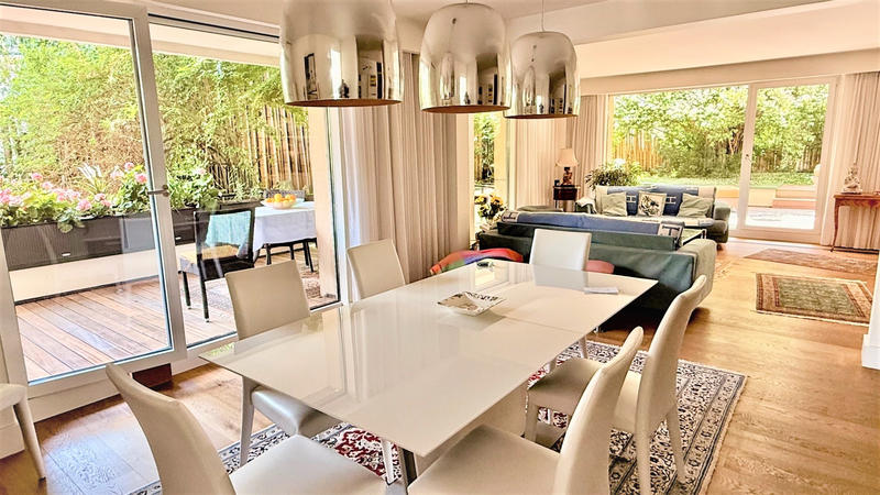 Appartement - 146 m² - 5 pièces