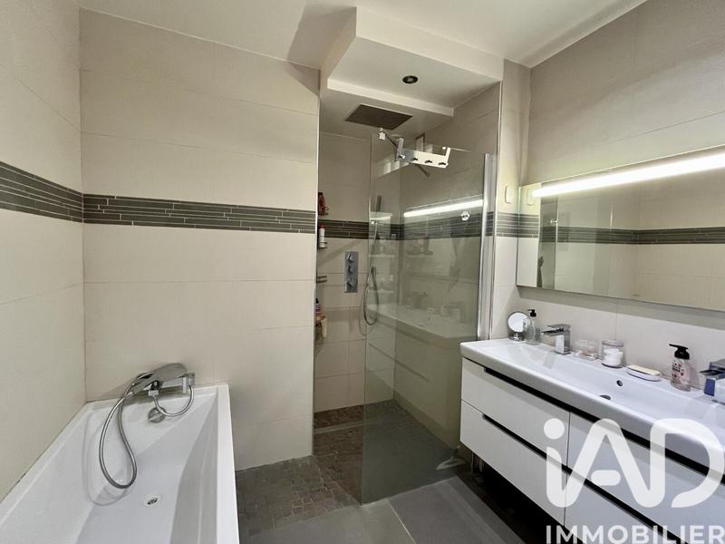 Appartement - 90 m² - 4 pièces