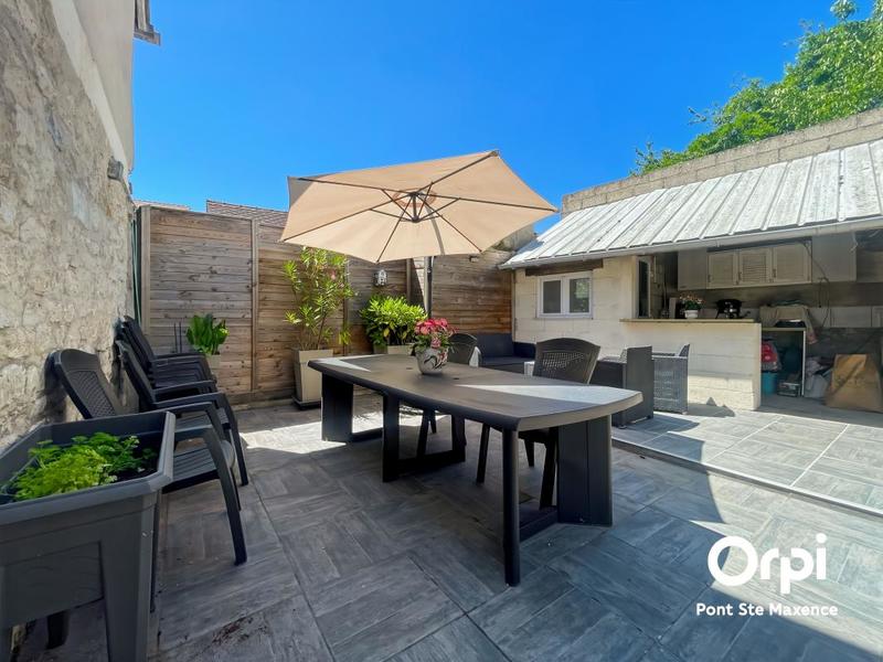 Maison de ville - 175 m² - 6 pièces