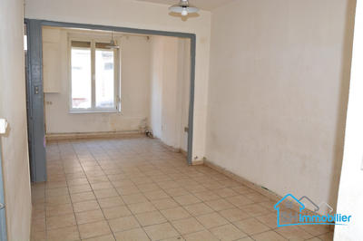 Maison traditionnelle - 80 m² - 6 pièces