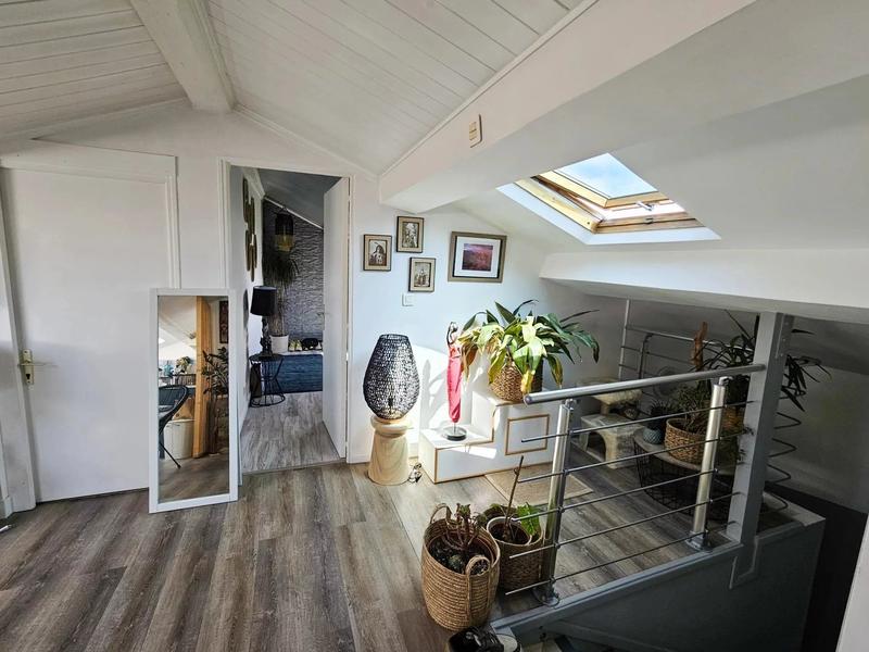 Immeuble - 243 m² - 10 pièces