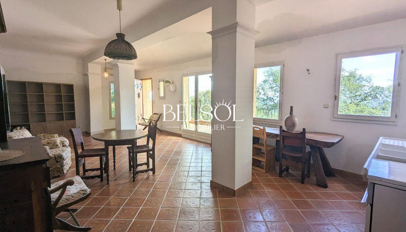 Maison - 184 m² - 6 pièces