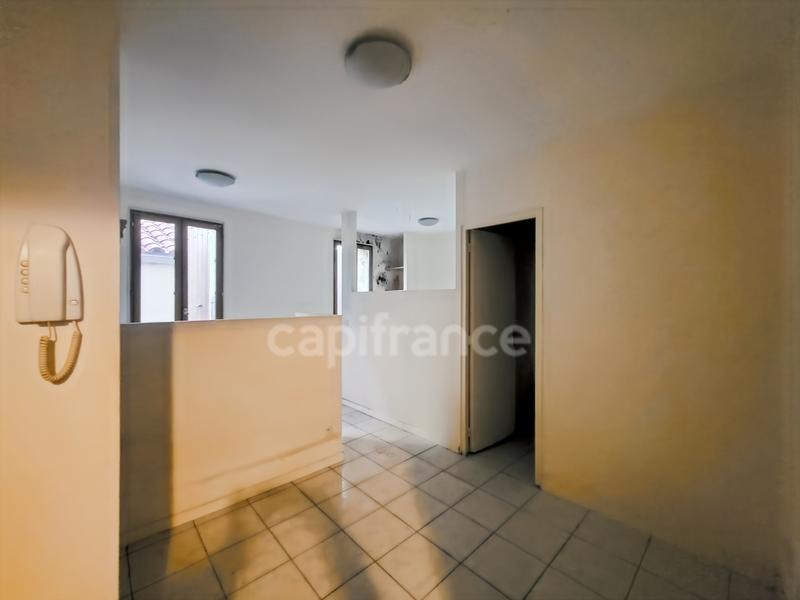 Immeuble - 140 m² - 10 pièces