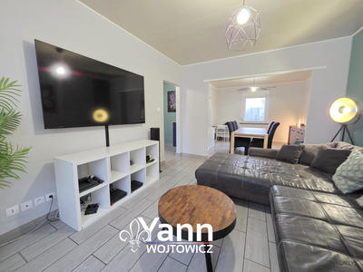 Maison - 92 m² - 5 pièces