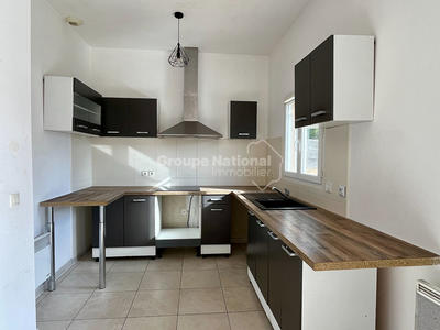 Maison - 90 m² - 5 pièces