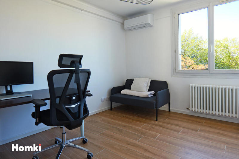 Appartement - 100 m² - 4 pièces