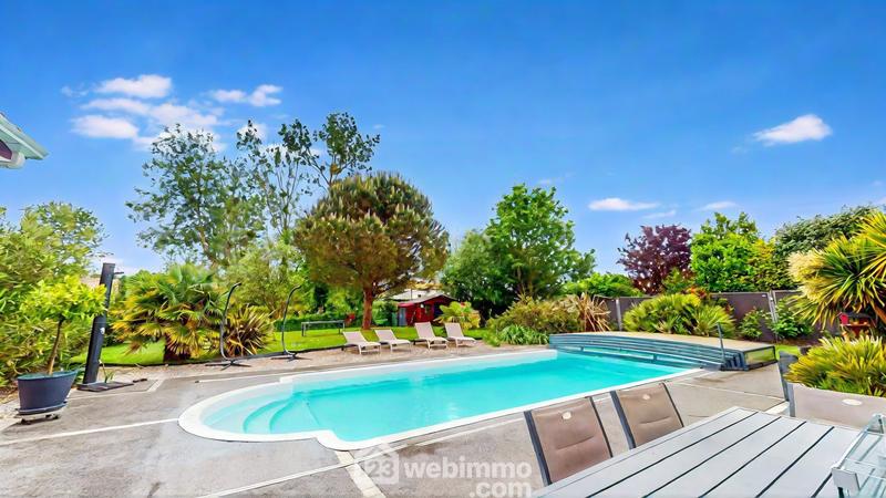 Maison - 169 m² - 7 pièces