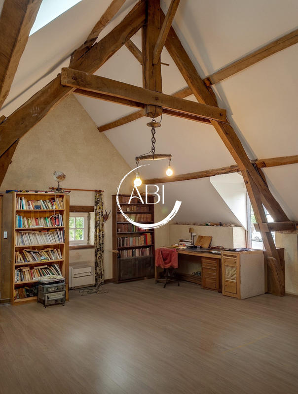 Maison ancienne - 258 m² - 9 pièces