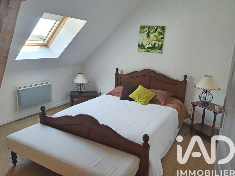 Maison - 561 m² - 35 pièces