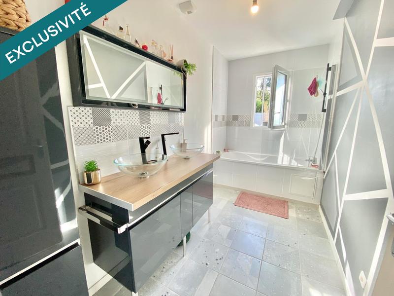 Maison - 95 m² - 4 pièces