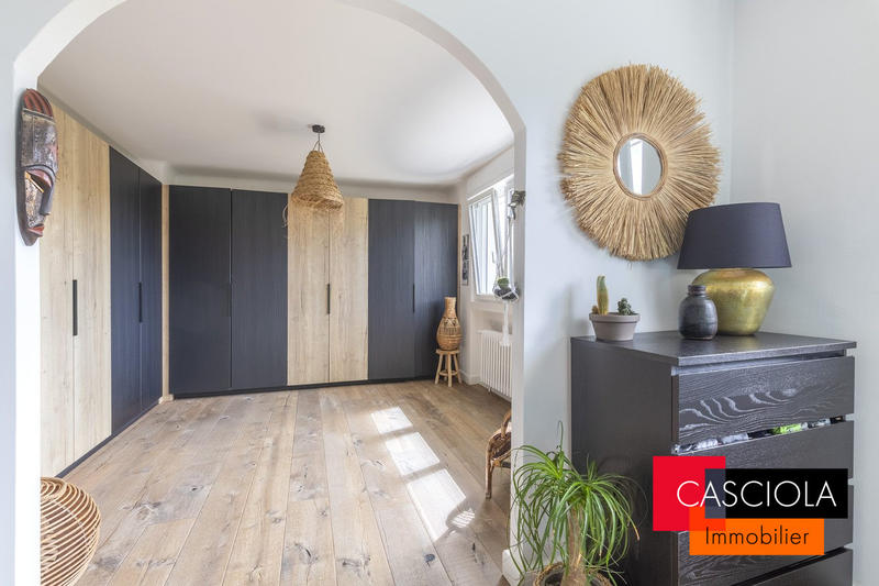 Maison - 133 m² - 6 pièces