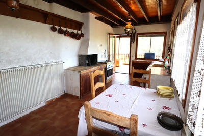 Maison - 228 m² - 9 pièces