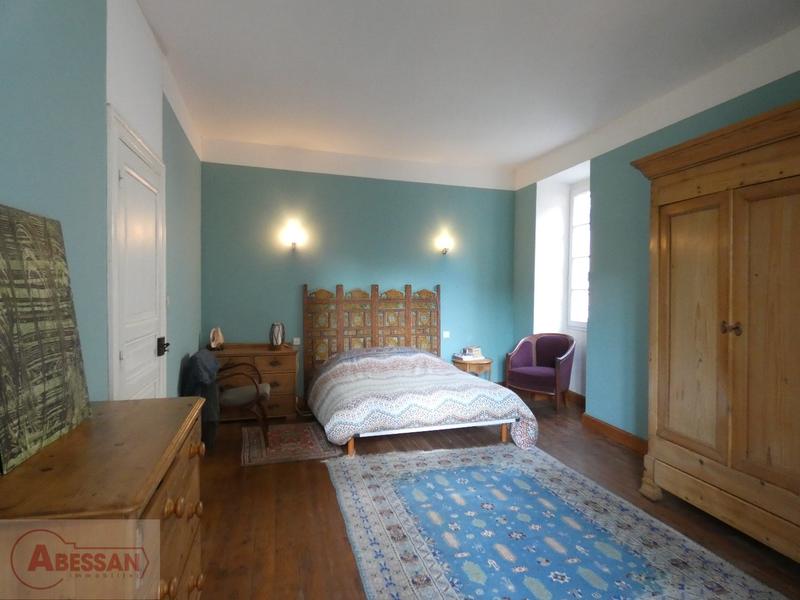 Maison de village - 250 m² - 9 pièces