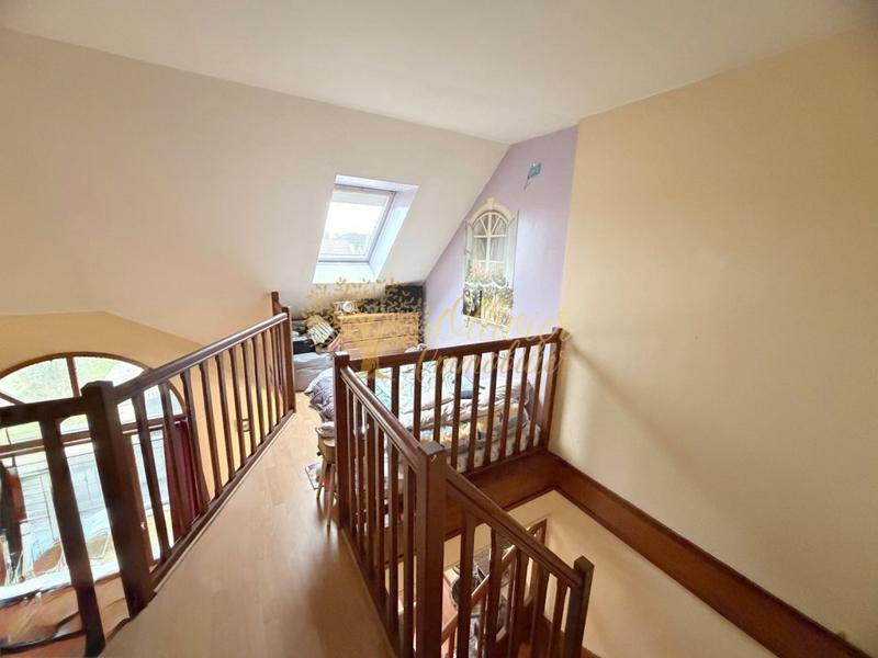 Appartement - 84 m² - 4 pièces