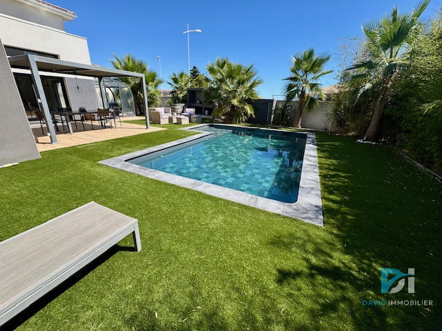 Villa - 220 m² - 7 pièces