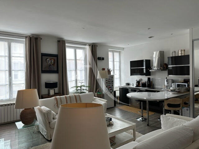 Appartement - 79 m² - 3 pièces