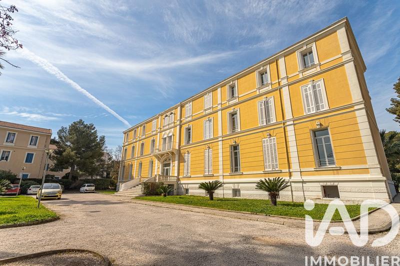 Appartement - 105 m² - 5 pièces