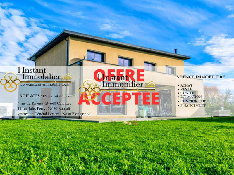 Maison - 238 m² - 8 pièces