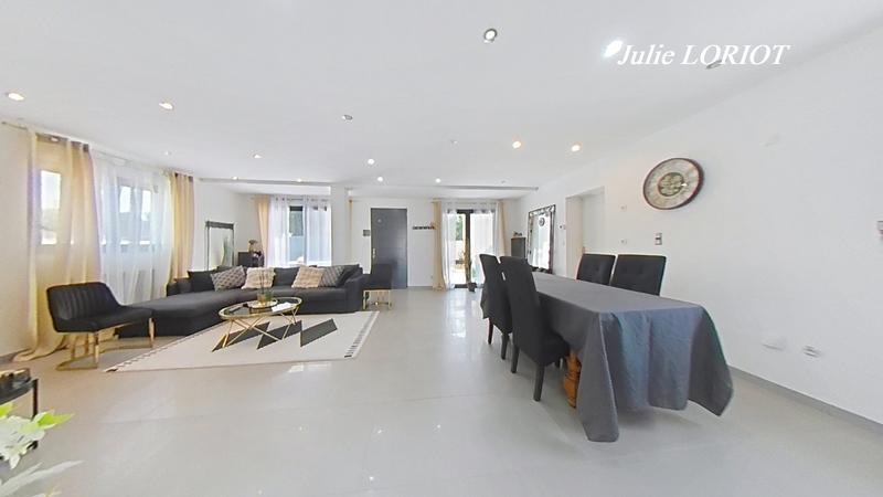 Maison contemporaine - 147 m² - 6 pièces