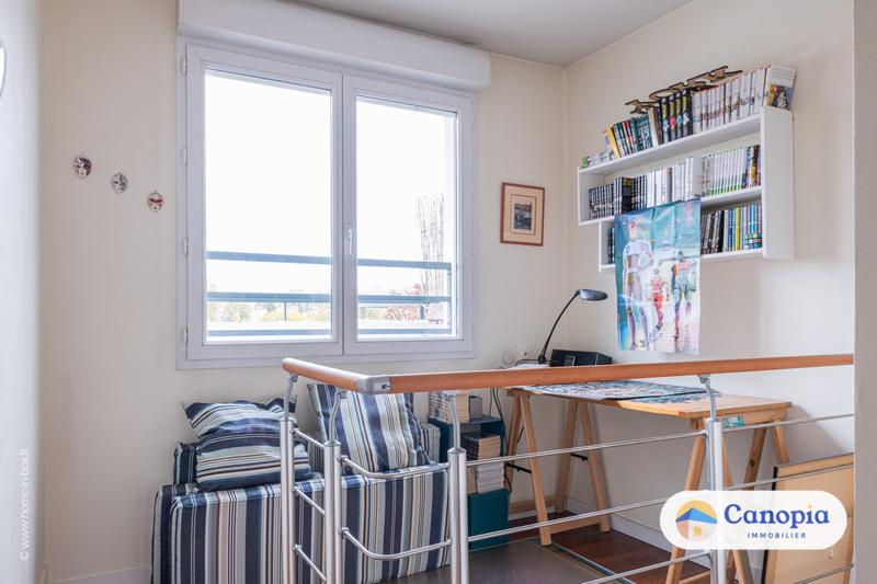 Appartement - 96 m² - 5 pièces