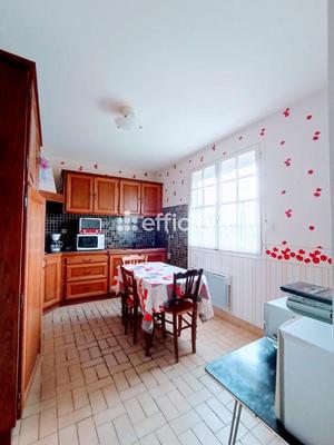 Maison - 92 m² - 5 pièces