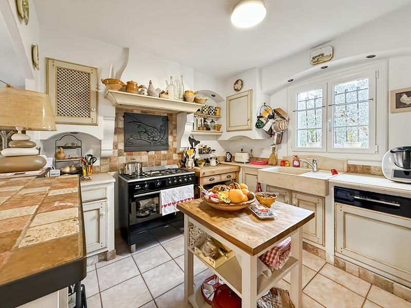 Maison - 97 m² - 5 pièces