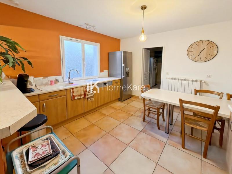 Maison - 206 m² - 8 pièces