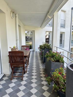 Appartement - 90 m² - 4 pièces