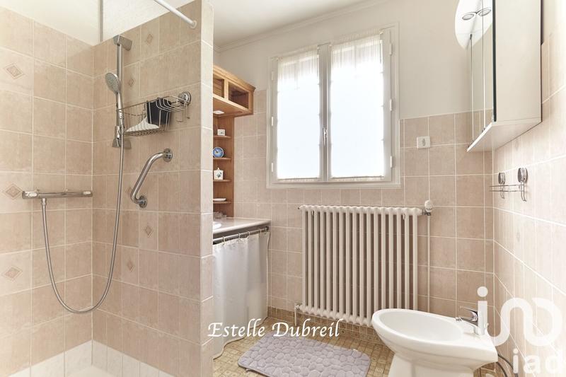 Maison - 186 m² - 10 pièces