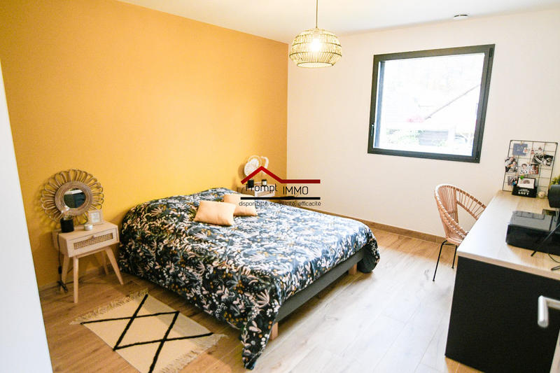 Maison - 187 m² - 5 pièces