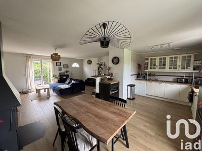 Maison - 102 m² - 5 pièces