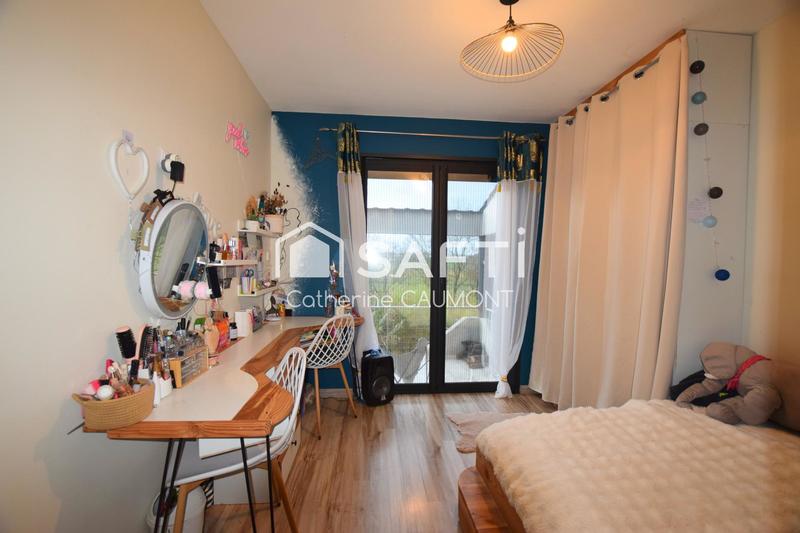 Maison - 212 m² - 8 pièces