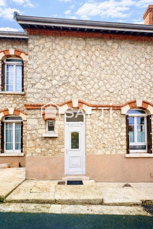 Maison de village - 120 m² - 6 pièces