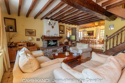 Maison en pierre - 250 m² - 8 pièces