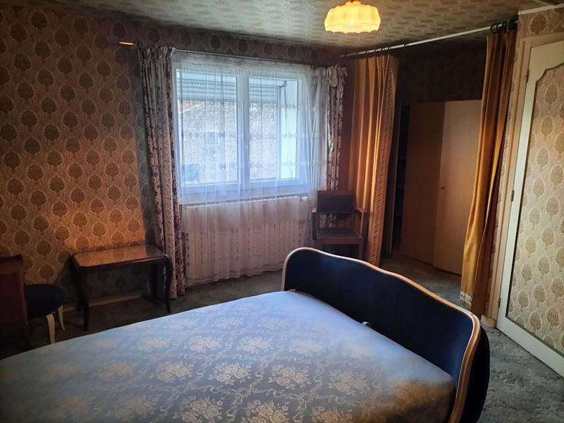 Maison - 215 m² - 10 pièces